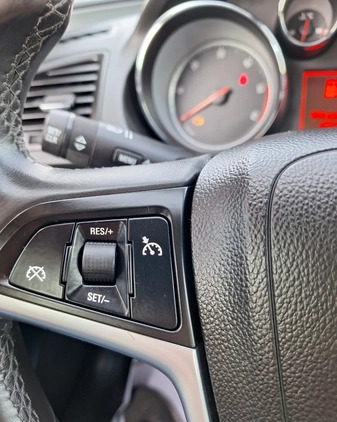 Opel Insignia cena 23900 przebieg: 207000, rok produkcji 2011 z Gozdnica małe 379